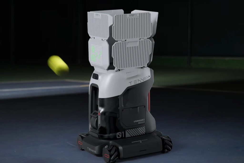 Tenniix AI Tennis Robot