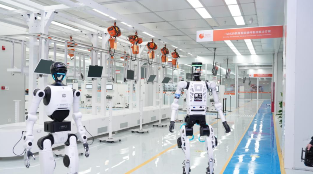 A figure overlooking the Linkage Intelligent Manufacturing embodied intelligence factory