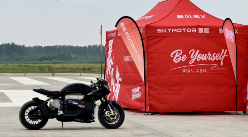 369kmh tested performance at Wuhan airport